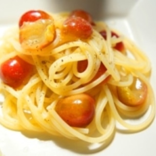 初夏の昼に最適な、さくらんぼの冷製スパゲッティーニ